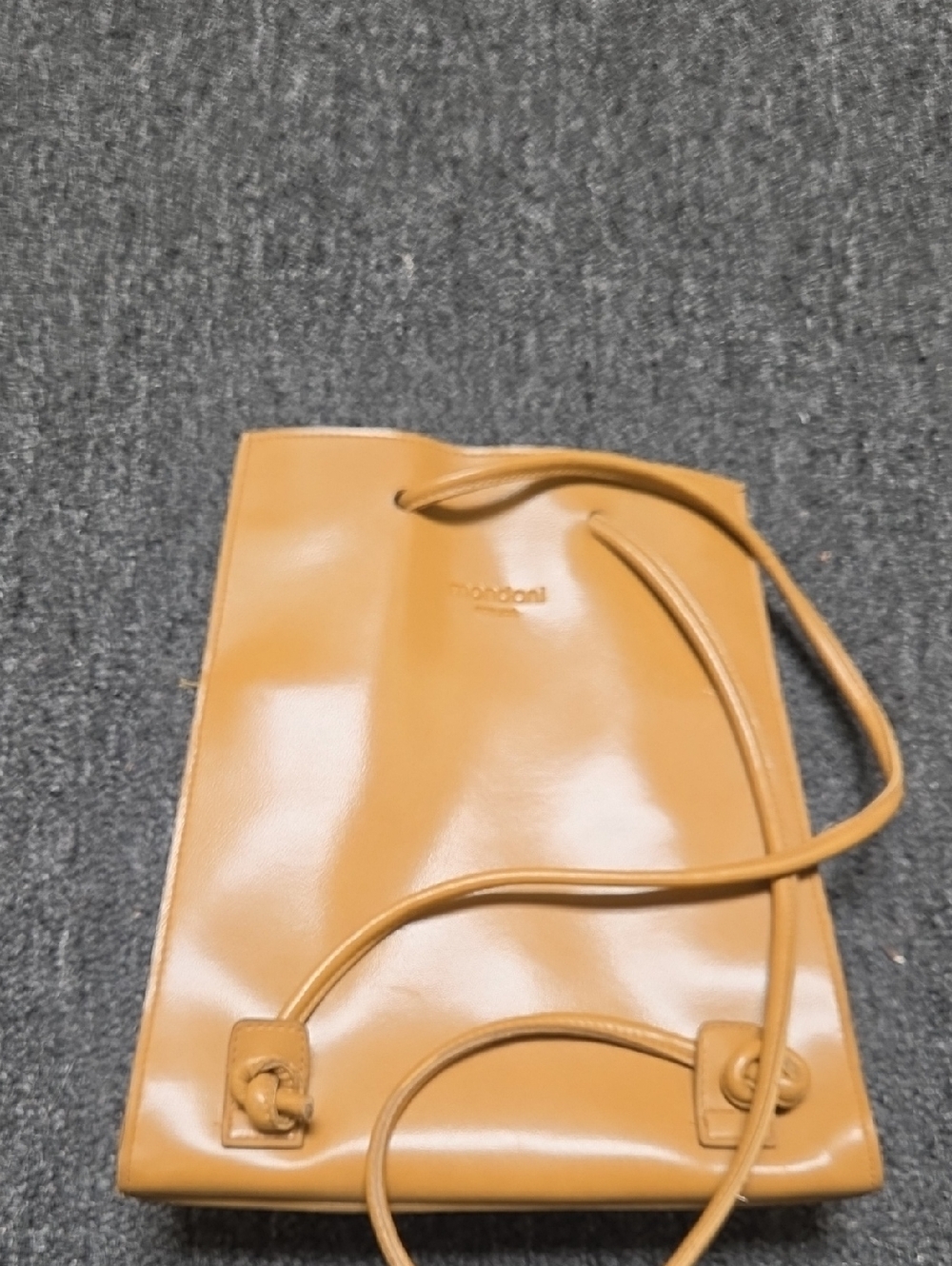 Mondani Cognac Leather Shoulder Bag